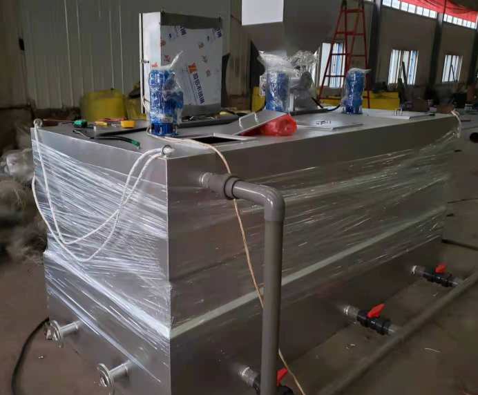 全自動(dòng)加藥裝置設(shè)備用途，全自動(dòng)智能加藥裝置價(jià)格，加藥裝置詳細(xì)介紹02